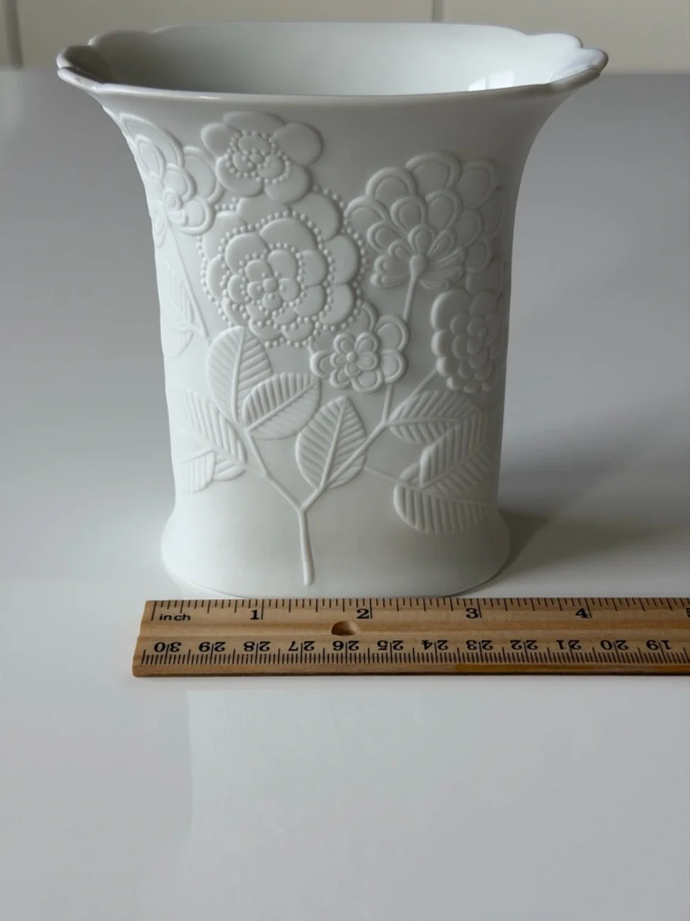 Vintage Kaiser White Matte Bisque Porcelain Floral Vase  - West Germany 4,5”